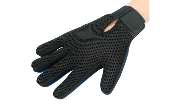 Pet Grooming Gloves – Effortless Grooming and Shedding Control